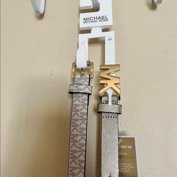 Michael Kors belt , 2 for 1 belt set - Picture 5 of 6